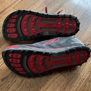 Altra Superior 4, Men's size 12